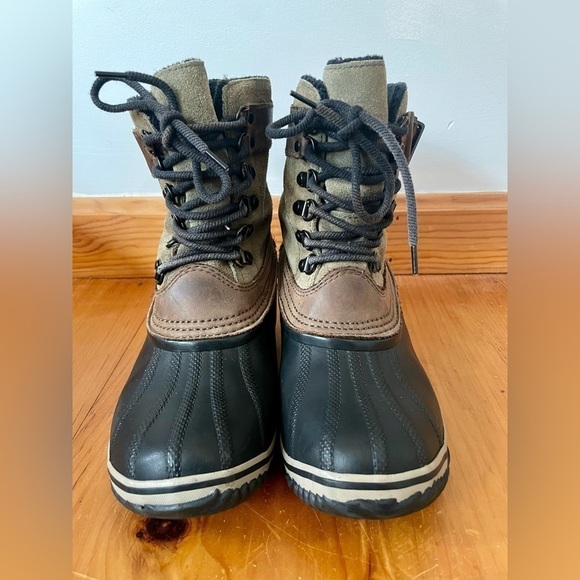 Sorel Women's Winter Fancy Lace Boot | Size 7 - Picture 5 of 15